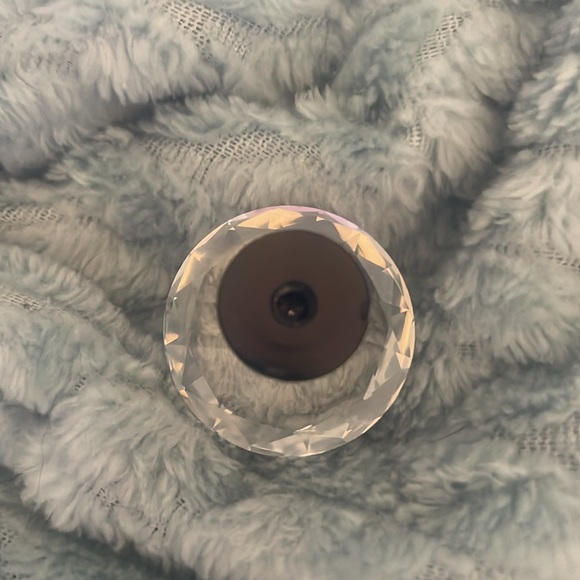 Crystal and Black Bezeled Drawer Knobs set of 10 with Hardware. - Picture 8 of 8